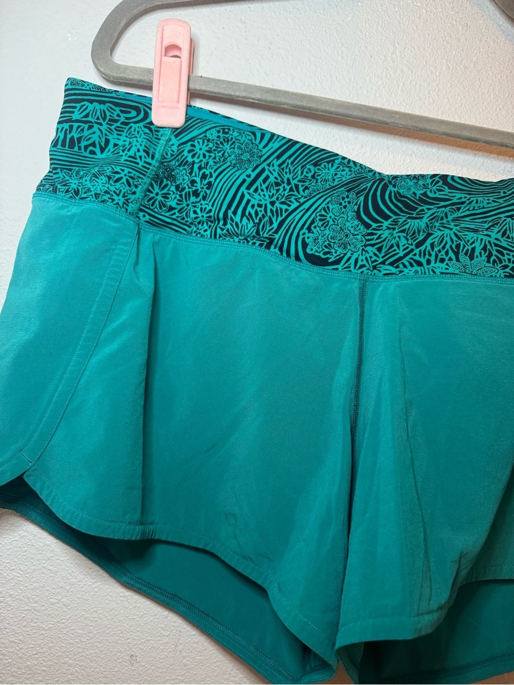Lululemon Run Times Short II 4” Spirit Green / Kitakami Viridian Green Black - Picture 4 of 8
